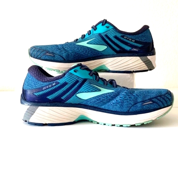 Brooks GTS 18 Women's Athletic Shoes ~ 9.5 (D) - Picture 3 of 5